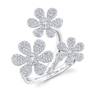 A diamond ring with flower motifs from Shy Creation.
