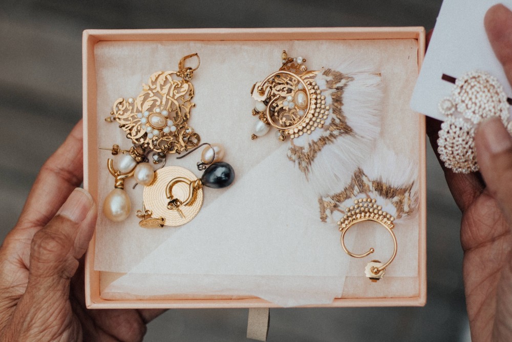 3 Smart Tips to Help You Sell Your Gold and Jewelry 3 Smart Tips to Help You Sell Your Gold and Jewelry