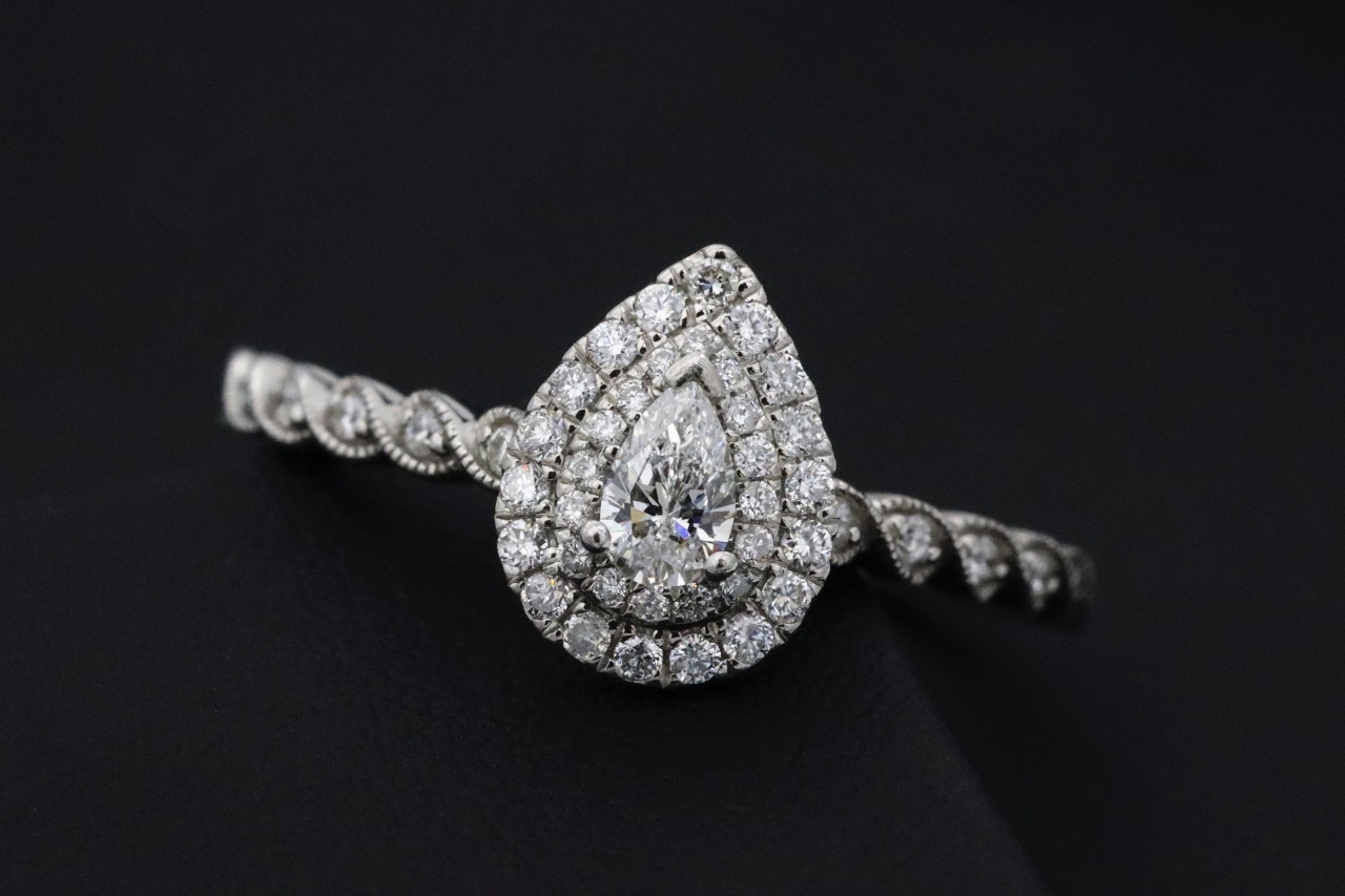 POPULAR SIMPLE ENGAGEMENT RING COLLECTIONS POPULAR SIMPLE ENGAGEMENT RING COLLECTIONS